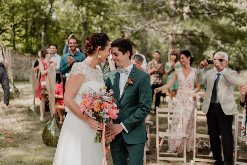 Marié découvrant la mariée